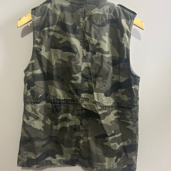 LOVE TREE SAFARI CAMOUFLAGE MILITARY UTILITY CAMO VEST - Picture 3 of 6